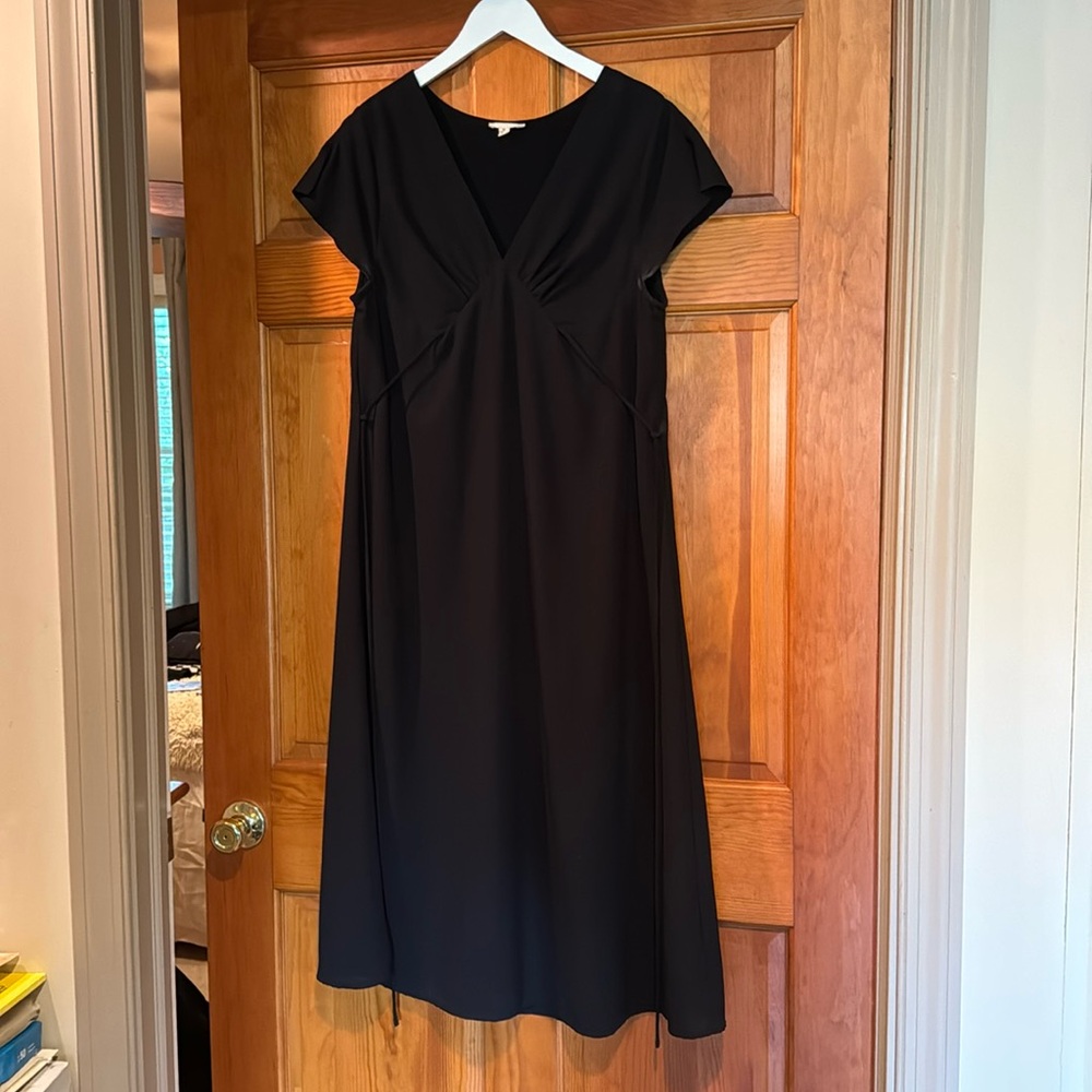 Gilli Women’s Crepe Lined Dress with Tie Back M